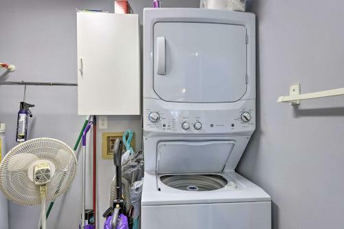 Tailing Tides Getaway With Covered Boat Parking!