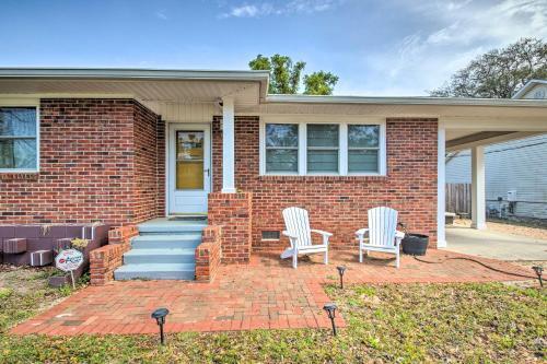 Cozy Pensacola Home With Yard 3 Mi To Downtown