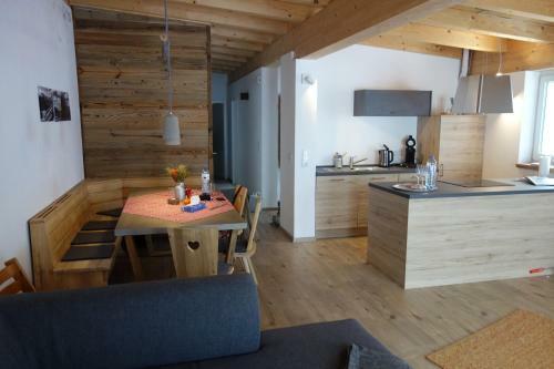 Apartamento Traumhafter Seeblick: Ferienwohnung "am Atoll"