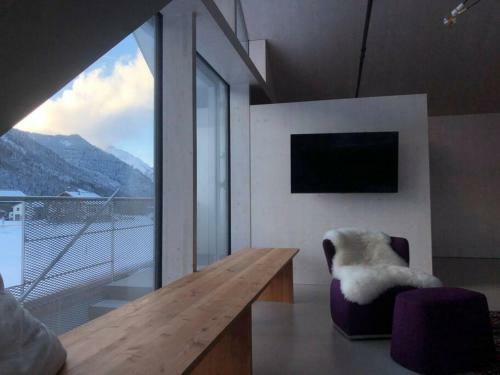 Urban Alpine Penthouse With Lake View