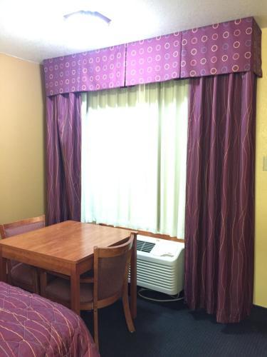 Motel Royal Inn Pearsall