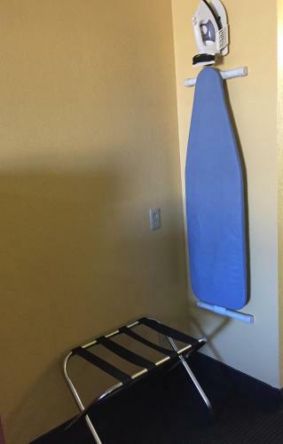 Motel Royal Inn Pearsall