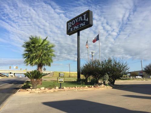 Motel Royal Inn Pearsall