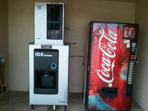 Motel Royal Inn Pearsall