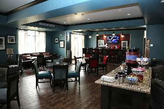 Posada Hampton Inn Pearsall