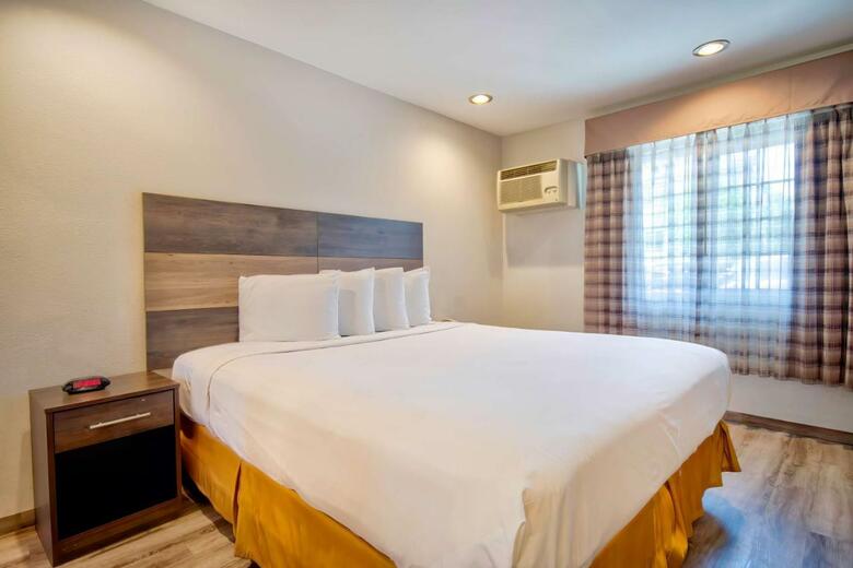 Motel Rodeway Inn And Suites Rosemead