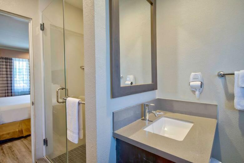 Motel Rodeway Inn And Suites Rosemead