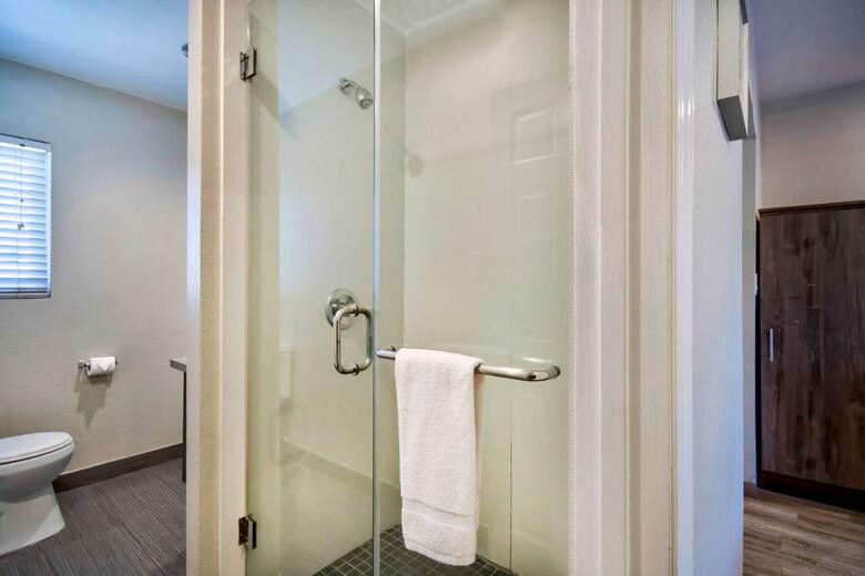 Motel Rodeway Inn And Suites Rosemead