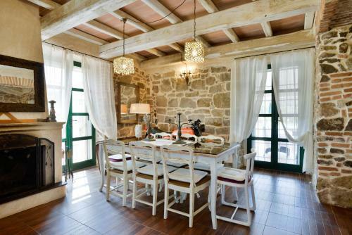 Villa In Campagna Con Piscina Privata