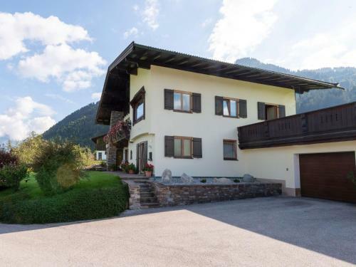 Idyllic Apartment In Tyrol With Garden