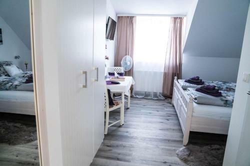 Hostal Pension & Restaurant La Amalia