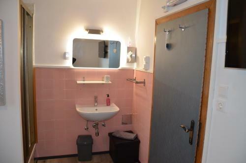 Hostal Pension & Restaurant La Amalia