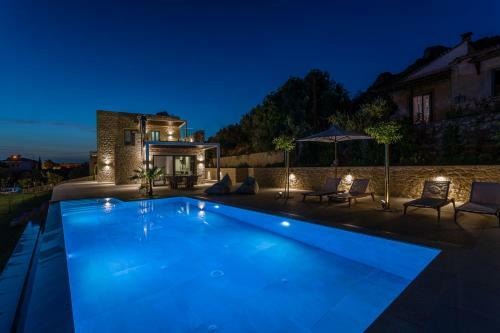 Villa Manitennisvillas