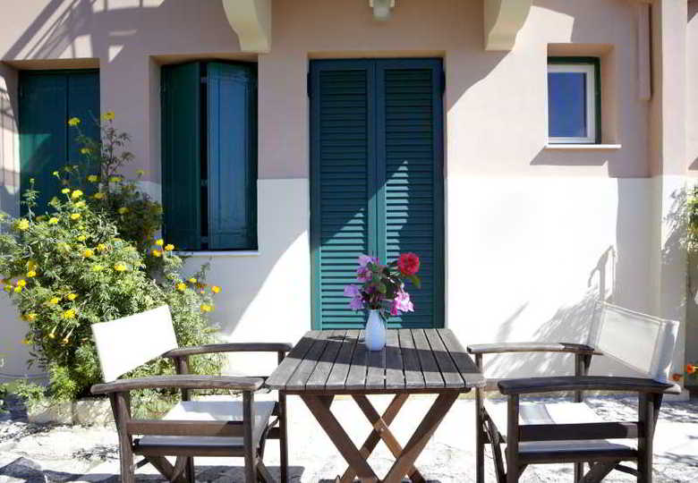 Aparthotel Dafnoudi Hotel Apartments