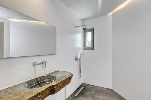 Hotel Tinos Dove Suites