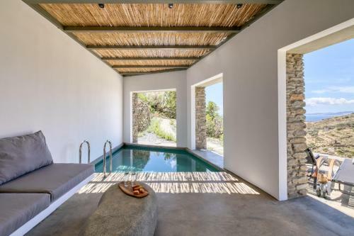 Hotel Tinos Dove Suites