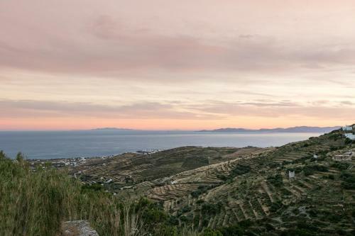 Hotel Tinos Dove Suites
