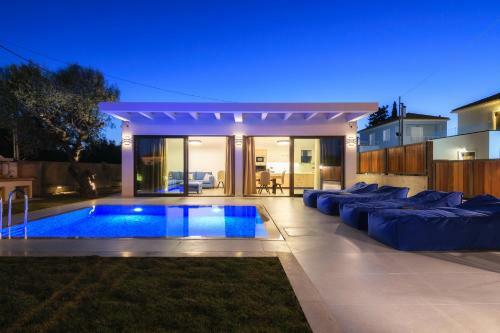 Oresteia Exclusive Villa, A Sublime Retreat