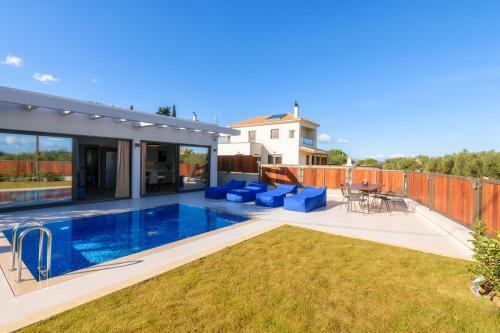Oresteia Exclusive Villa, A Sublime Retreat