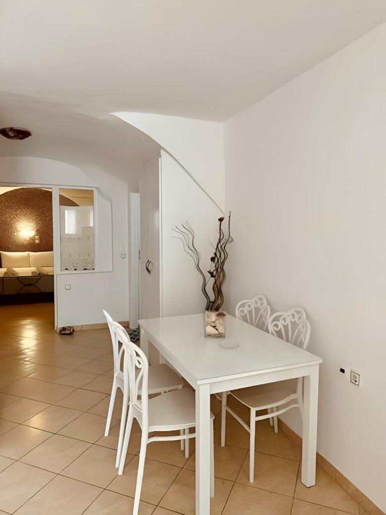 Hotel Vina's Place City Center