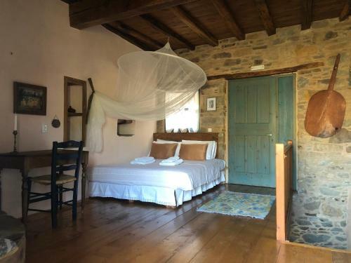 Zarta A Cosy Stone Village House With Splendid View