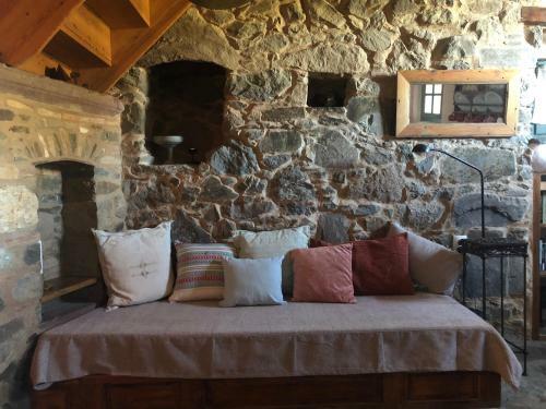 Zarta A Cosy Stone Village House With Splendid View