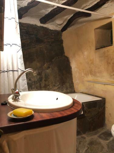 Lagos A Large Characterful Stone House Sleeps 8-10