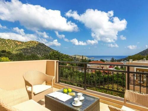 Apartment In Holiday Complex In Vlichada With Parking Space