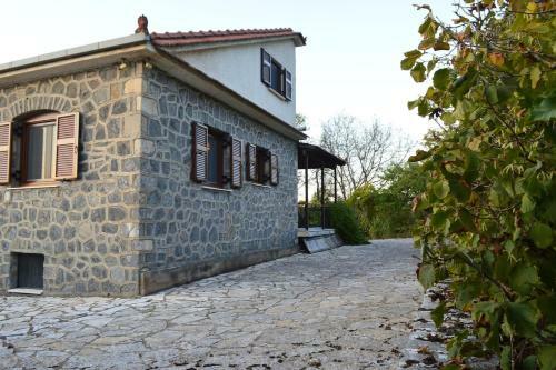 Villa Vytina With Garden And Bbq