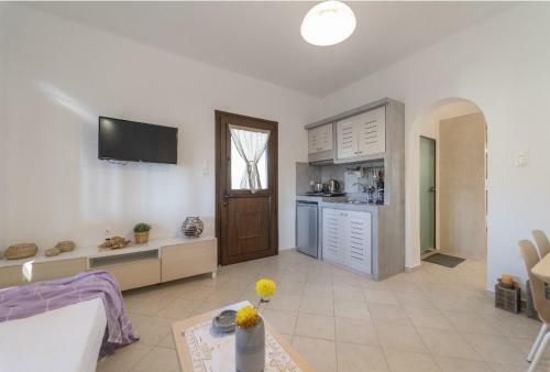 Evita Guesthouse,heated Jacuzzi,sea View, 2pax