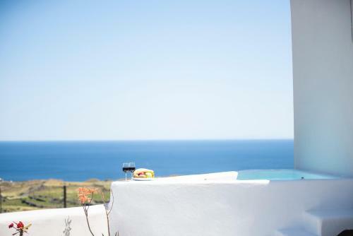Evita Guesthouse,heated Jacuzzi,sea View, 2pax