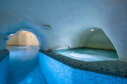 Villa Mystagoge Cave Pool/jacuzzi, Cellar And Hammam