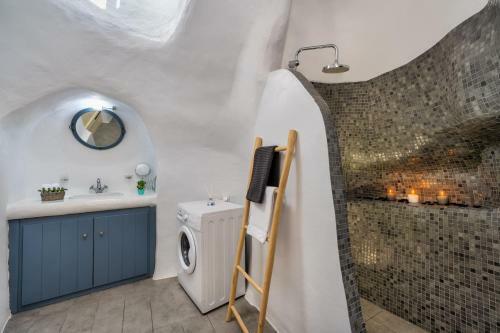 Villa Mystagoge Cave Pool/jacuzzi, Cellar And Hammam