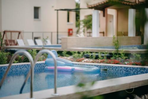 Hotel Corinthian Village