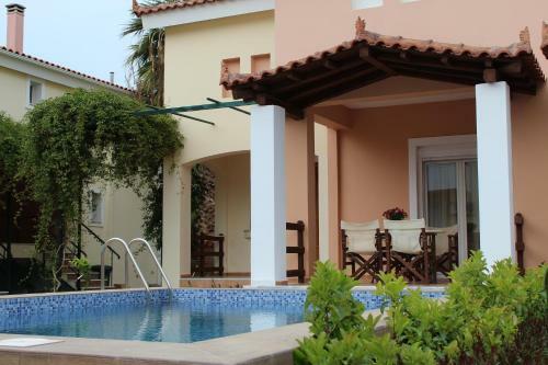 Hotel Corinthian Village