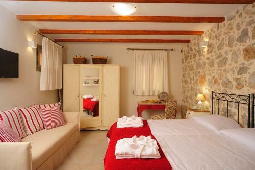 Hawk Villa, Nature Essence!