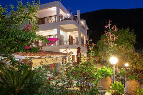 Thea Family Apartment 2