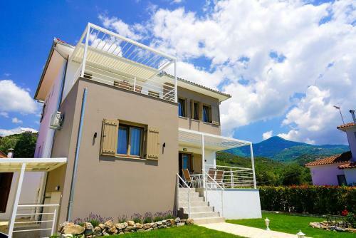 Charikleia's 2 Bedroom Appartment In Pelion