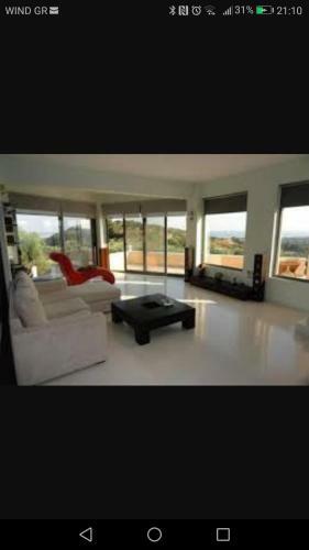 Provarma Hills Luxury Villa Gerani
