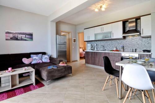 Darmanin Apartment 2 Yialos Corfu