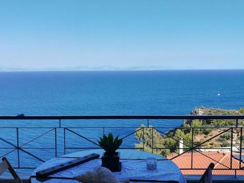 Sea And Sky Infinity Blue Apartment