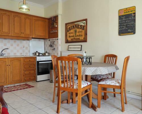 Sunny Apartment Near The Center