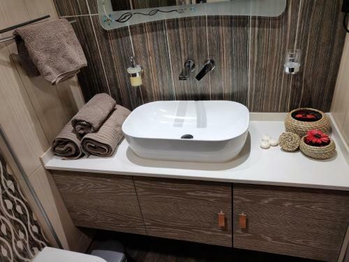 Apartamento Agias Sofias Street Luxurious Studio