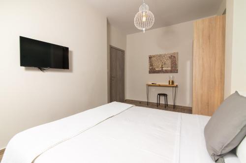 F & B Collection - Apartment For 6