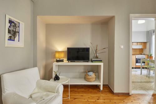 Bright Bright B Central Apartment With Balcony