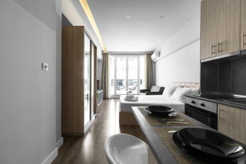 Penthouse Apartments, The Luxury Suites