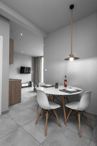 Penthouse Apartments, The Luxury Suites