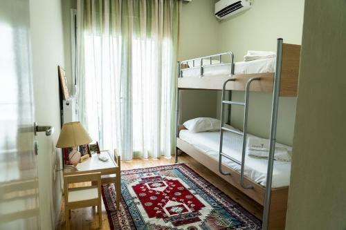 Apartamento Zennova #5 Antigonidon Square