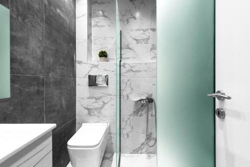 Denizen Boutique Apartments, Nilie Hospitality Mgmt