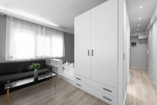 Denizen Boutique Apartments, Nilie Hospitality Mgmt